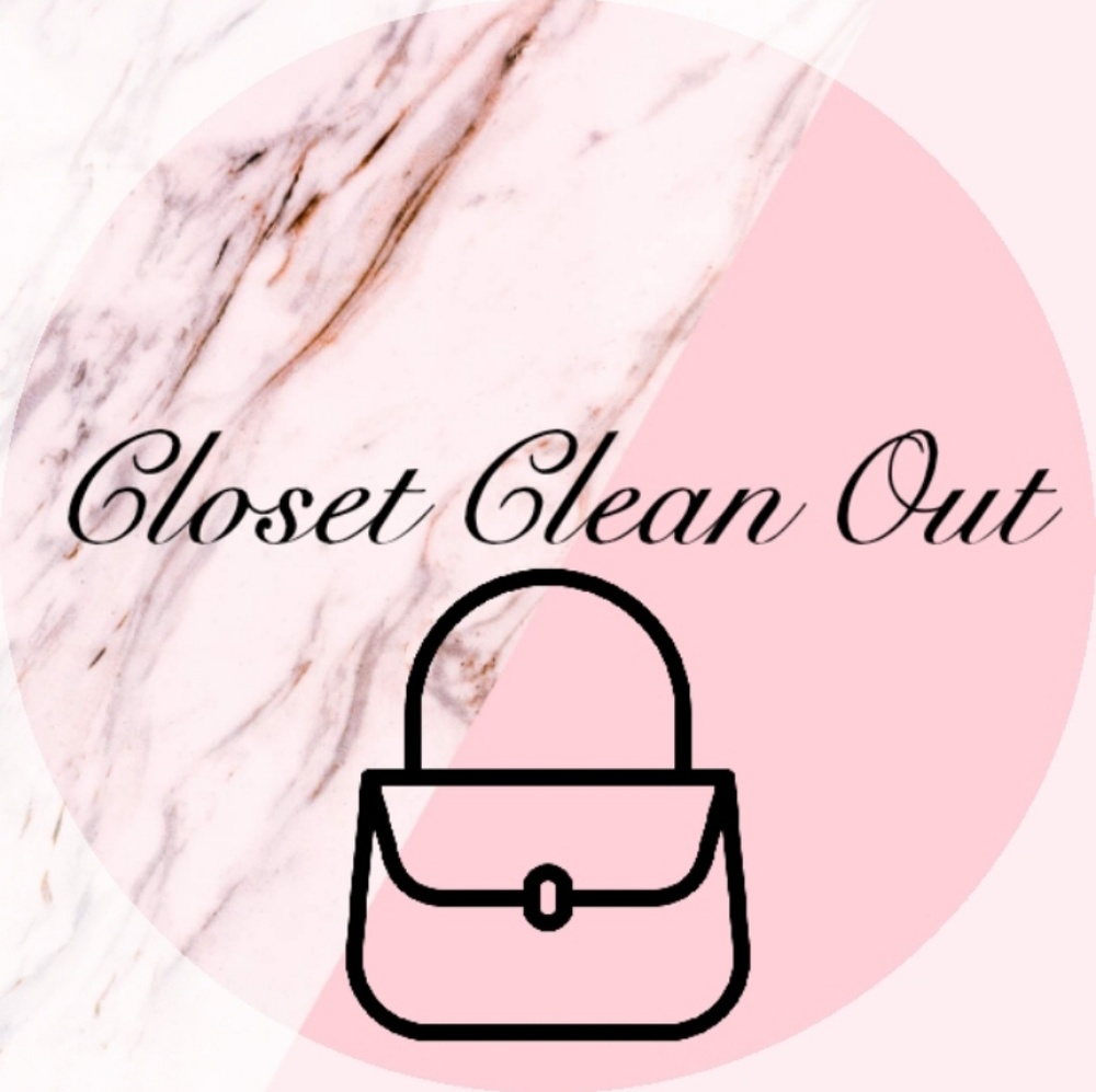 CLOSET CLEAN OUT! MAKE ME OFFERS!